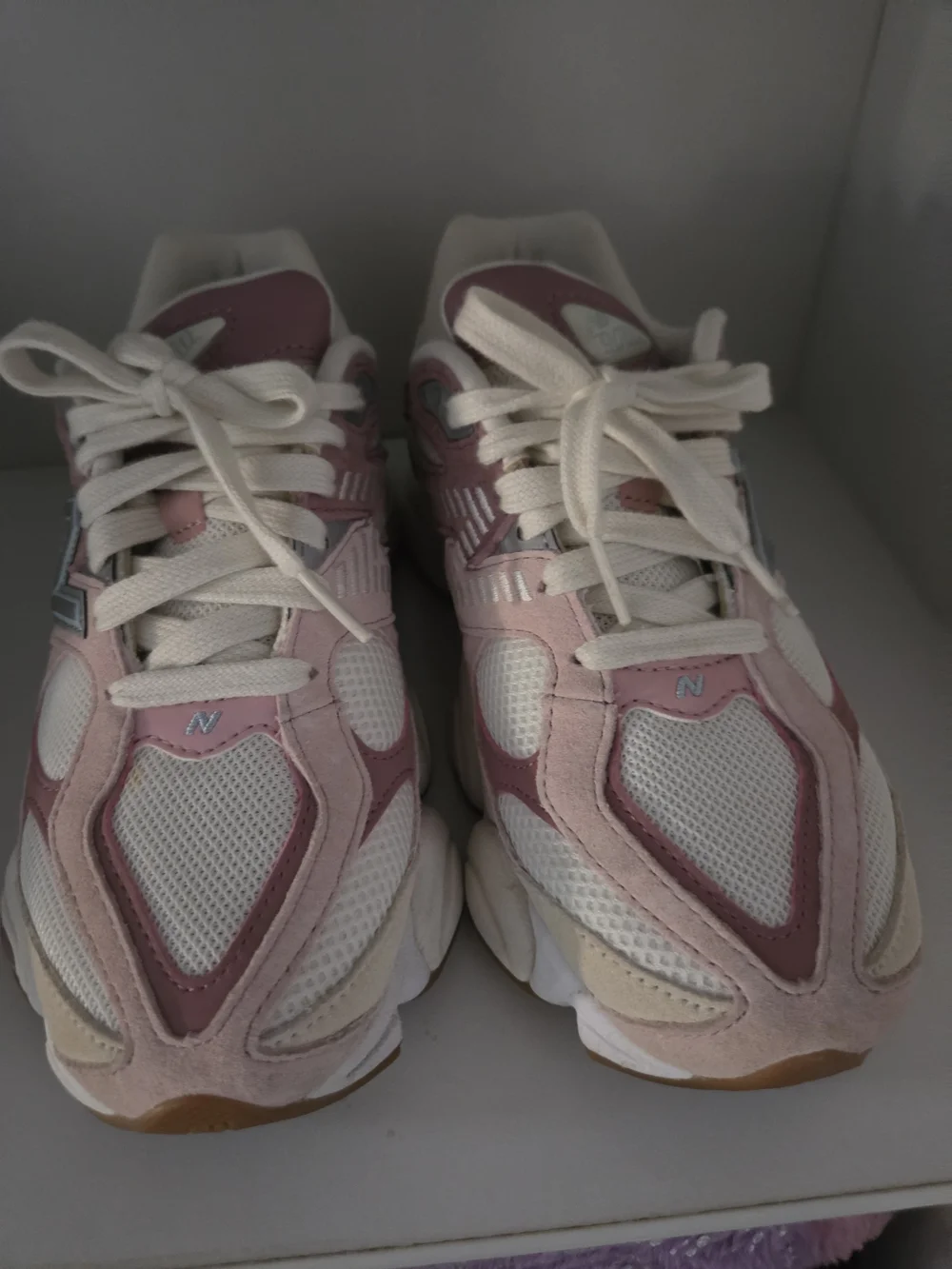 New Balance 960 Rose Pink Running Sneakers